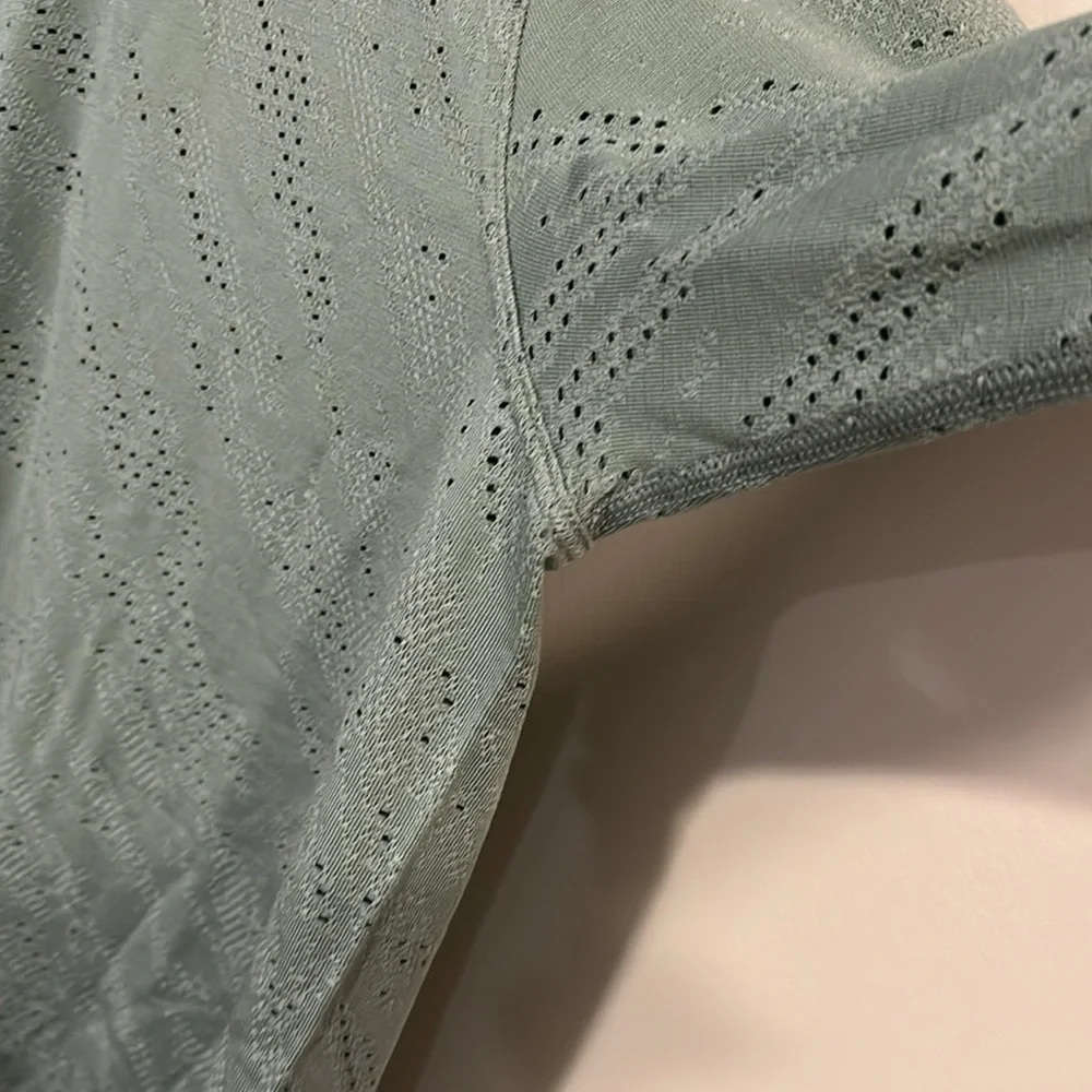 New lululemon Swiftly Tech LS Shirt - Size 8